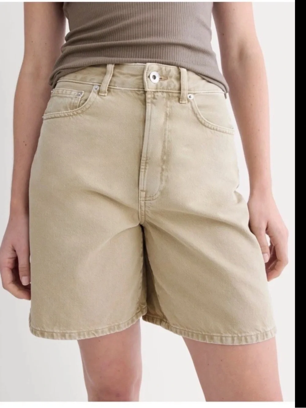 NWT Everlane The Long Denim Short Size 25R (B3) 102